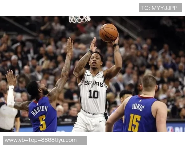 怀特分享与内线球员配合心得逐步磨合中收获乐趣与共同进步 怀特分享与内线球员配合心得逐步磨合中收获乐趣与共同进步