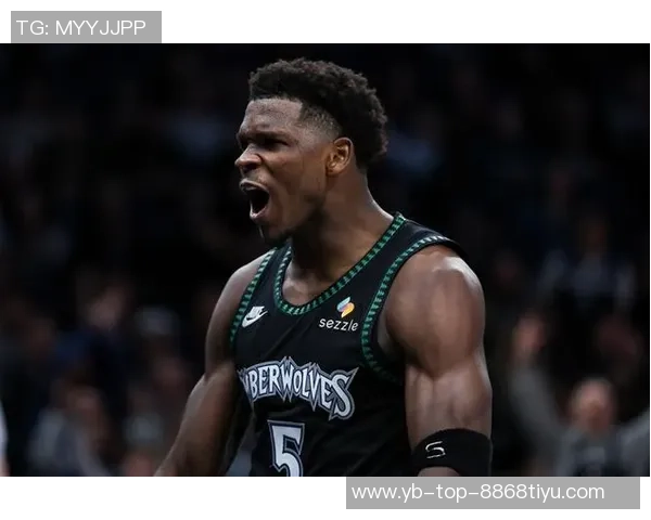 爱德华兹半场火力全开16投10中狂砍29分三分球命中率高达60 爱德华兹半场火力全开16投10中狂砍29分三分球命中率高达60